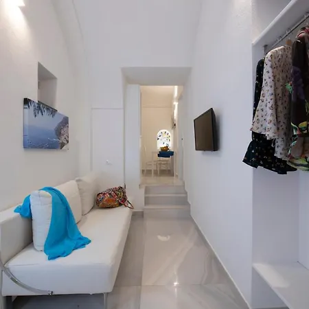 Vicolo Stretto Centro Storico Holiday home *