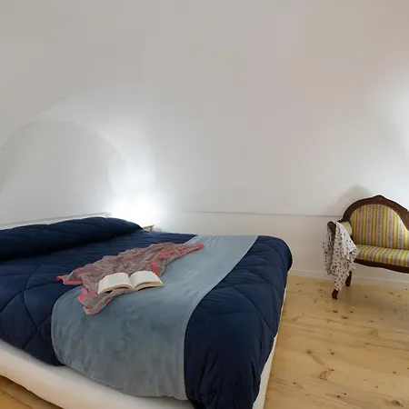 Vicolo Stretto Centro Storico Holiday home *